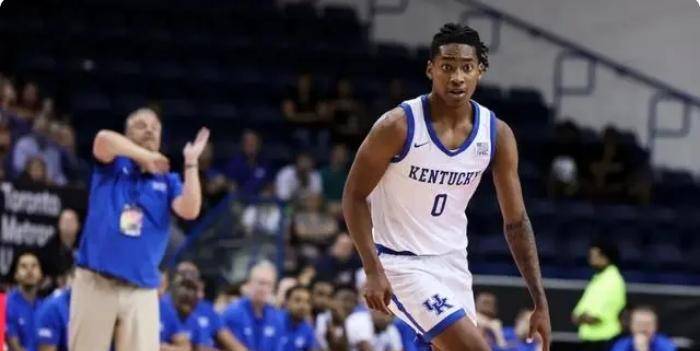 18岁中锋领衔,肯塔基双能卫上榜_亚历克斯·萨尔_外线投篮_发展