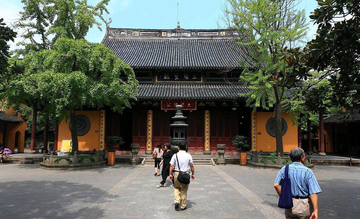 上海徐汇龙华古镇:千年历史的江南水乡画卷_建筑_如龙_游客