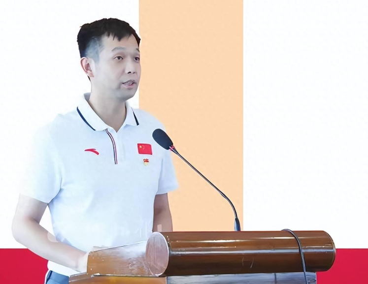 原创奥运冠军朱启南4朝元老逆袭迎娶体操女神40岁官至副厅