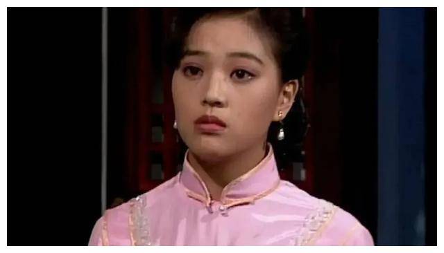 她与王馨平,黎瑞恩等人同为宝丽金四金花,被誉为音乐圈的一颗璀璨之星