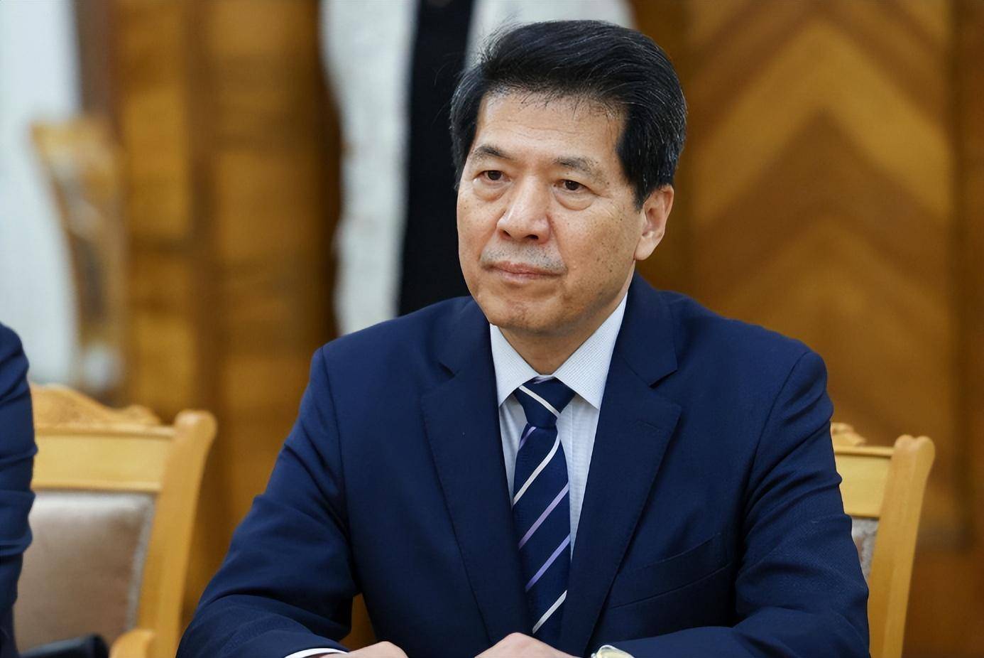 原创中国特使访俄释放明确信号北约等不及了2万大军直扑俄西线