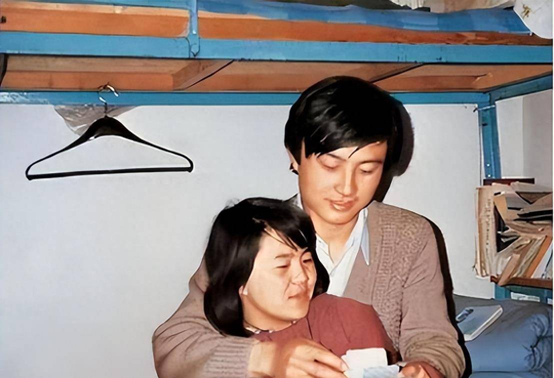 女婿身高1.95米,当初王宁坚决反对