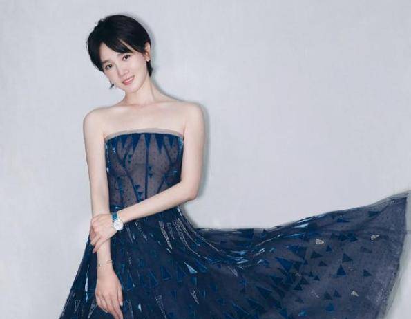 2018年她参加了《超新星全运会》凭借自身不足的游泳能力,一举舞蹈