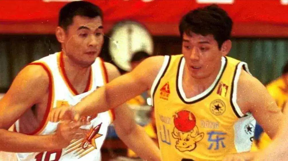 篮球巨星巩晓彬:卓越技艺与坚韧精神的完美结合_成为了_赛场_1