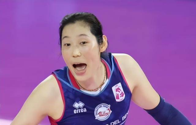 国际排联祝福金软景生日36岁的她是排坛常青树朱婷以她为榜样