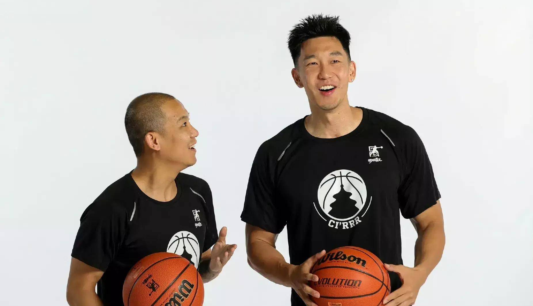 原创一年谈56段恋爱身边豪车名表曹岩退役收入是他球员时的十倍