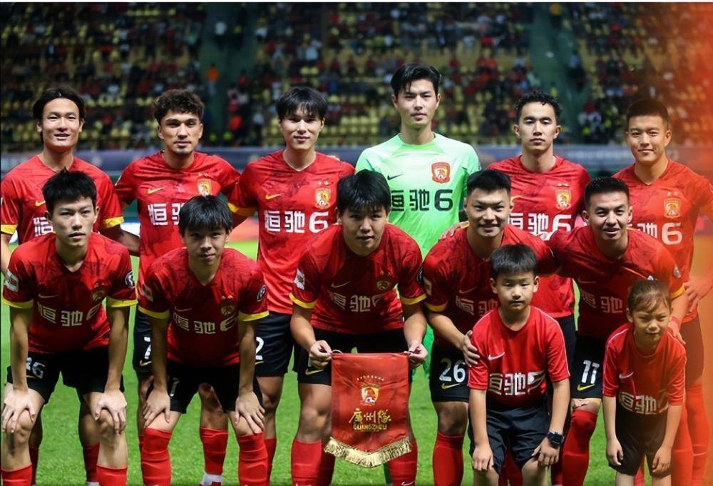 唏嘘!广州队主力月薪仅1.5万元 10年前恒大单场赢球轻松破100万_薪资_