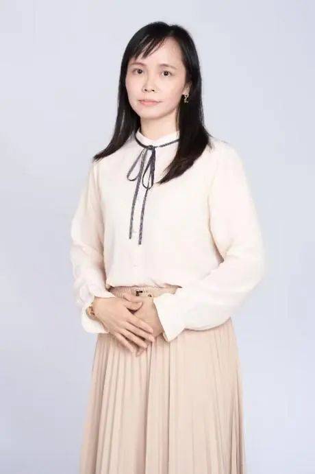 三尺讲台四季耕耘铿锵玫瑰培桃树李象贤中学优秀女教师风采二