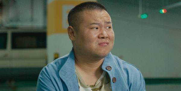 原创岳云鹏爆火后给五个姐姐买车买房唯独照顾母亲的弟弟什么都没有