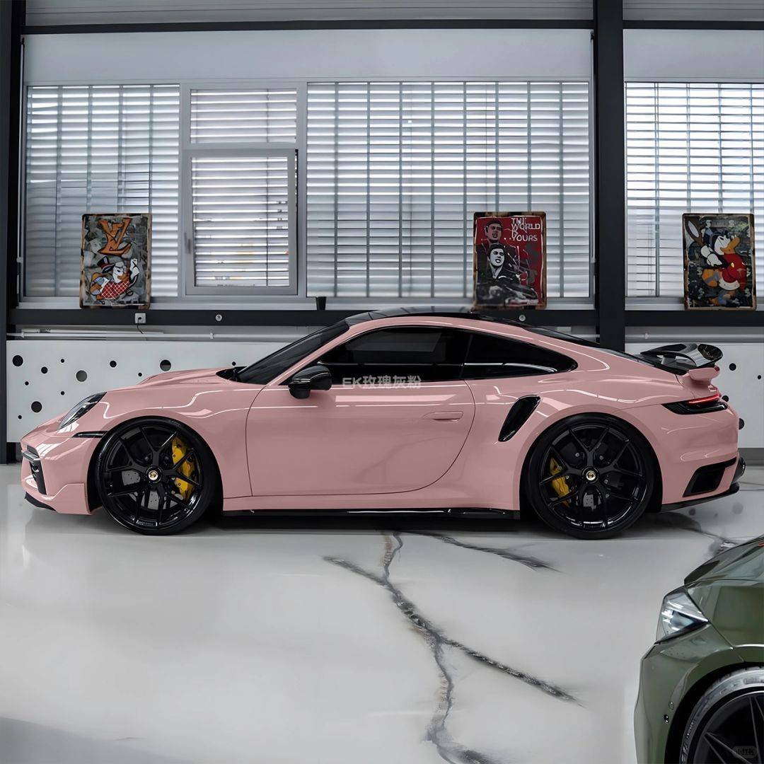 保时捷911-ek改色膜玫瑰灰粉,融入了深邃的灰色调