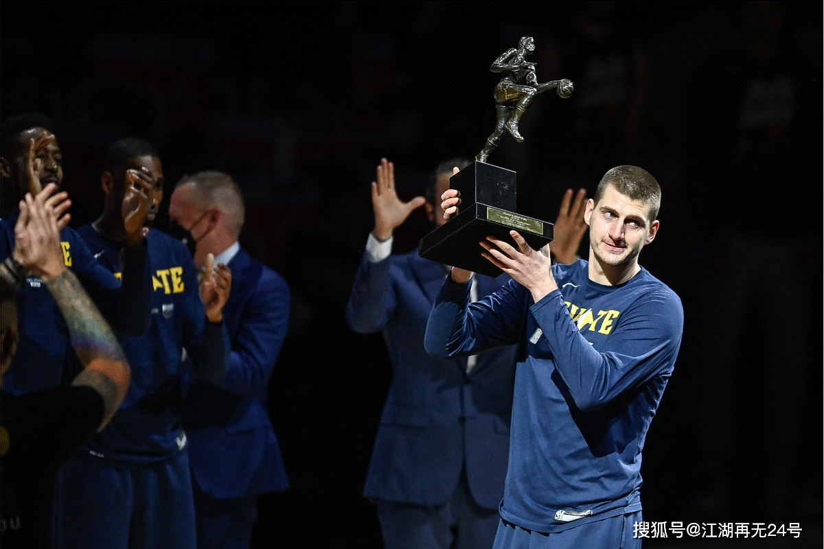 盘点2人次当选mvp的选秀,03届未入选,96最强?_常规赛_罗斯_赛季
