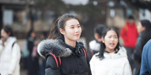 赵今麦旧照翻红素颜难掩惊艳网友感叹不愧是星圈学霸