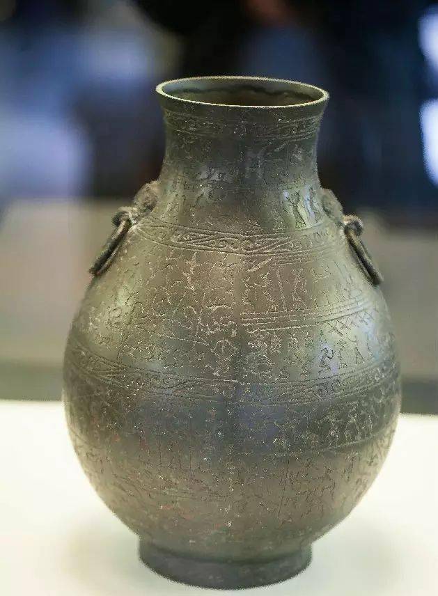 原创1945年国宝青铜壶被抢走德国商人说我认识匪徒但你们不敢抓