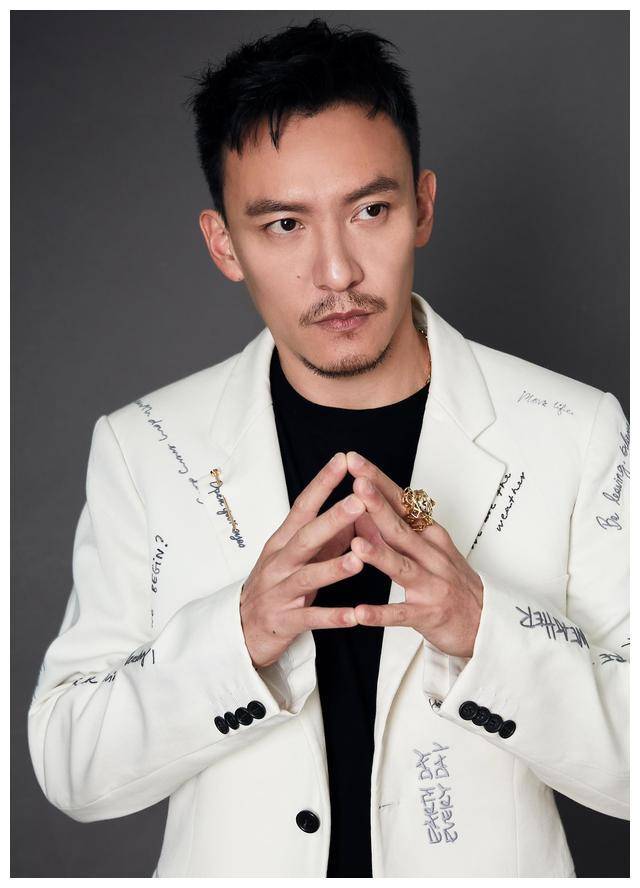 挑战叔圈榜样揭晓十位帅气大叔力量超乎你想象的亮眼之选