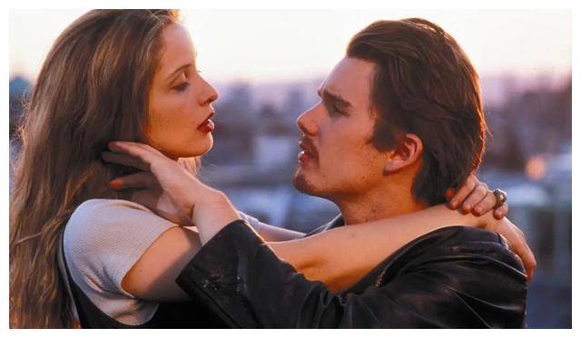 国外青年杰西与国外女学生塞琳娜在维也纳相遇,一场别开生面的爱情