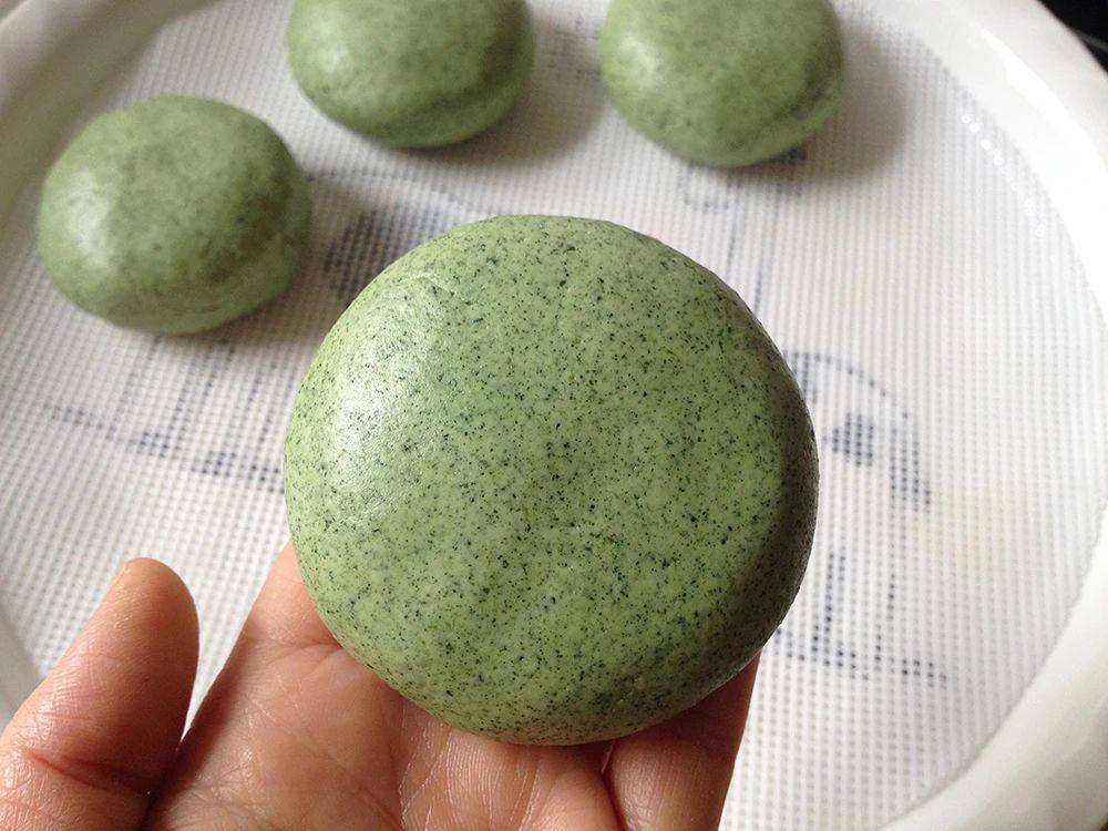 农村这4种野草可做"青团",清明节前记得去采挖,比艾草还好吃