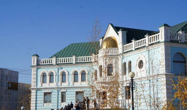 黄种人国家,面积达310万平方公里,但人口仅有100万_萨哈_共和国_发展