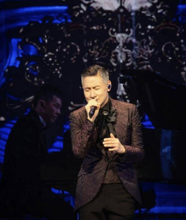 张学友发文向歌迷道歉:已确诊阳性,正居家隔离,有发烧腹泻症状_演唱会