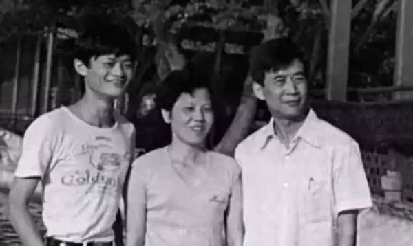 原创马云的父亲马来法不沾富豪儿子的光一家人各有各的事业
