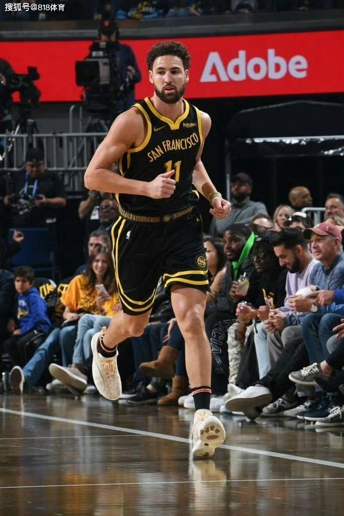 王仕鹏克莱右腿比左腿细了很多对投篮命中率下降有很大关系