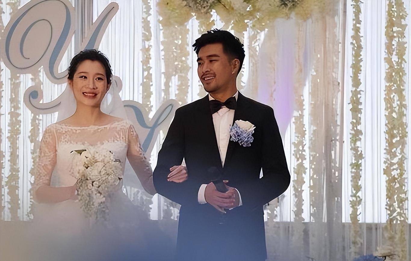 与此同时,转而担任教师的张昊也步入了婚姻的殿堂,组建了自己的小家庭