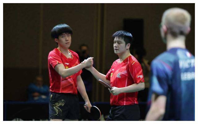 原创大满贯强强对决孙颖莎王楚钦樊振东vs马龙林高远签表揭晓