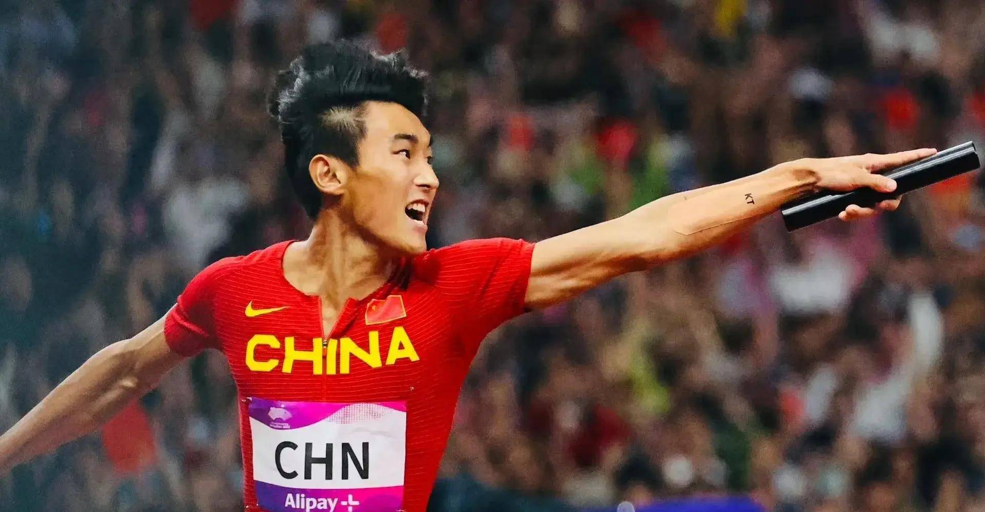 原创带你们看看短跑运动员们的精彩片段我们的骄傲哦