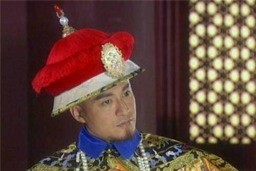 崇德元年(1636年),23岁的多尔衮被封为了和硕睿亲王,之后多尔衮又多次