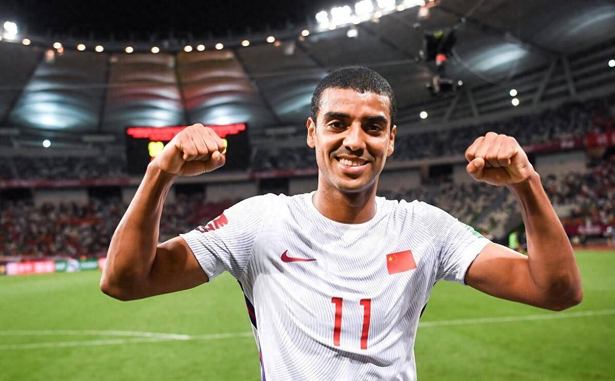 很多球迷可能会问,为什么另一位回归中超的归化球员阿兰没有被列入