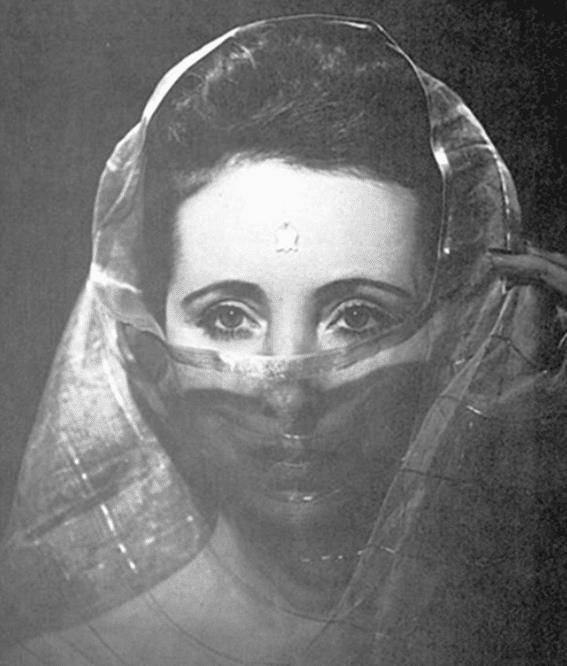 原创法国姑娘的爱情同时嫁两人一个帅气一个多金33年无人发觉