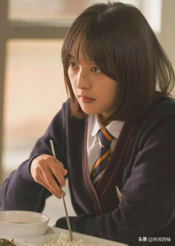 突发!韩国童颜女演员金宝罗宣布与导演赵巴伦结婚