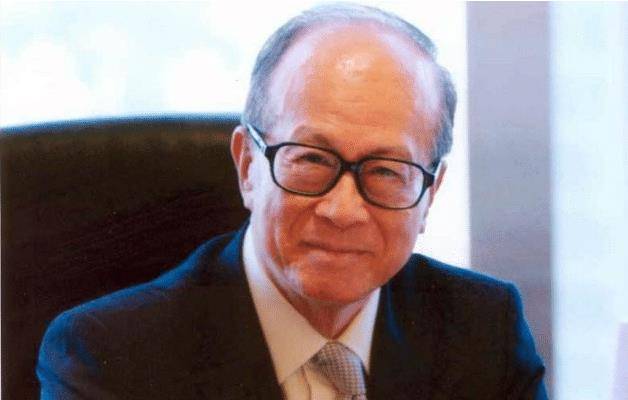 原创厦门富婆李宝华身价数十亿拿燕窝当水喝最后却锒铛入狱