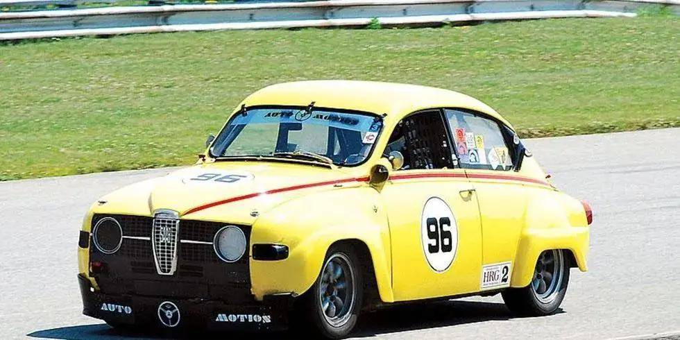 1967年萨博96在废弃谷仓中被遗忘36年后重见天日_搜狐汽车_搜狐网