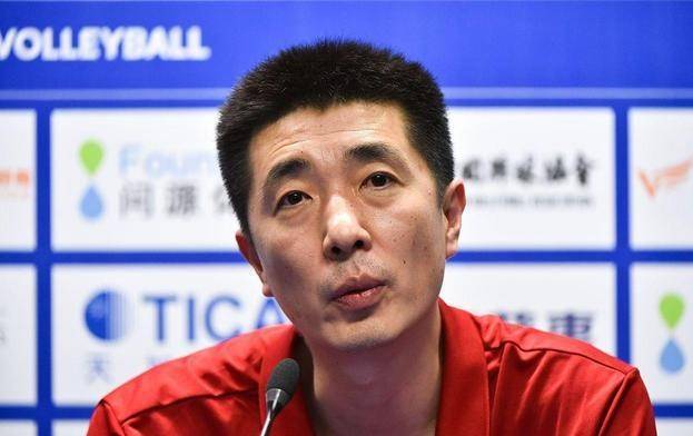 唏嘘,郎平大弟子安家杰,采访被嘲讽,离开国家队后一落千丈!