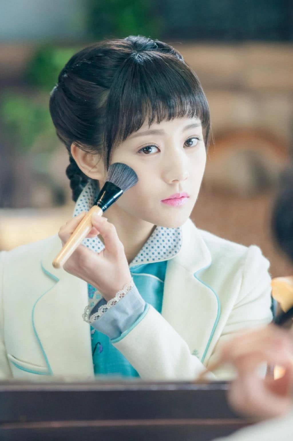 原创三年九部热剧傍身李一桐这丫头何以一炮而红