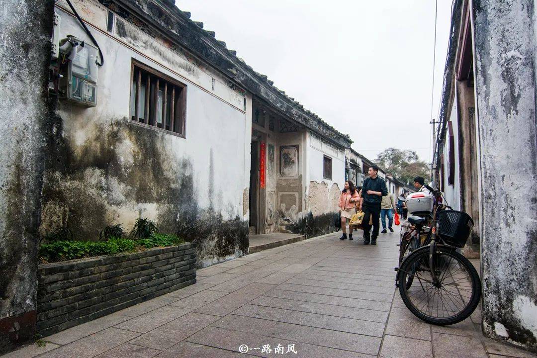潮州一条外表普普通通的小巷,却隐藏着数座豪宅,游客总是错过_巷子