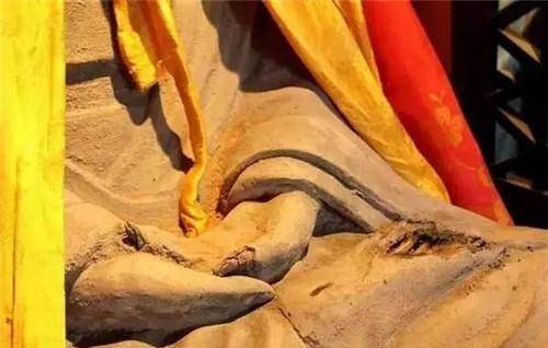 中国最"罕见"的寺庙,庙内14座佛像全是肉身佛,常发生一件怪事