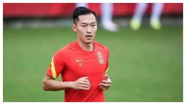 原创放弃吴曦谢文新生代加盟国足新老派对目标清晰迈向辉煌