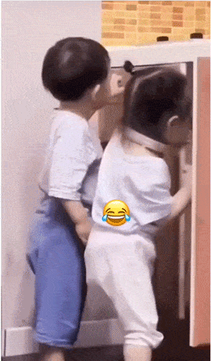 张小斐这身材称得上喜剧界第一人了可惜火了后没人捧