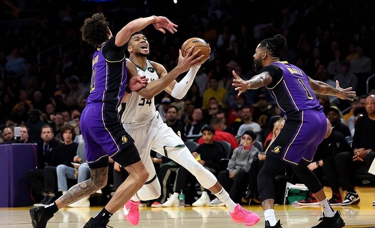 nba湖人vs雄鹿(nba湖人对雄鹿的比赛)  第1张