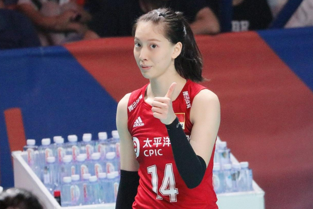 张常宁官宣新决定,蔡斌支持,美女球员无缘太可惜_中国女排_接应