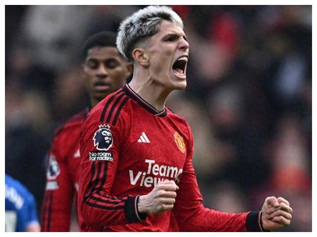 原创曼联绝地重生c罗迷弟创纪录b费射门破门历史新篇章