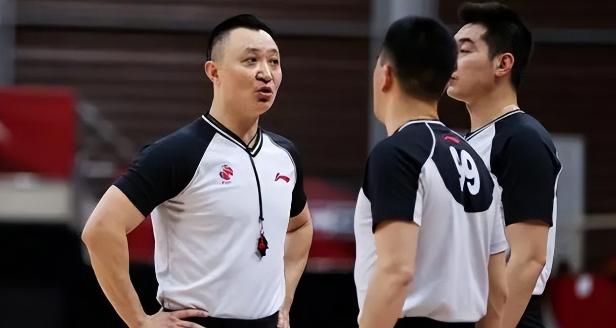 原创cba重开前两轮裁判冷启动错判与漏判都不算事儿还有更搞笑的