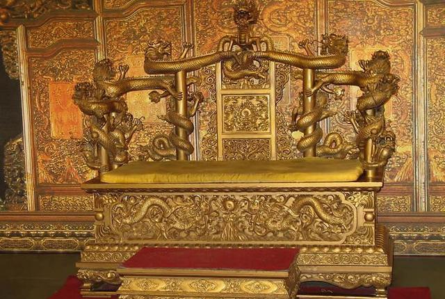 原创故宫的龙椅人人都想做这个人曾经有机会但是死活不坐