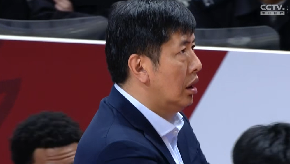 陈培东,刘毅,吉伦沃特,陶汉林首发,去对抗浙江队的王奕博,程帅澎