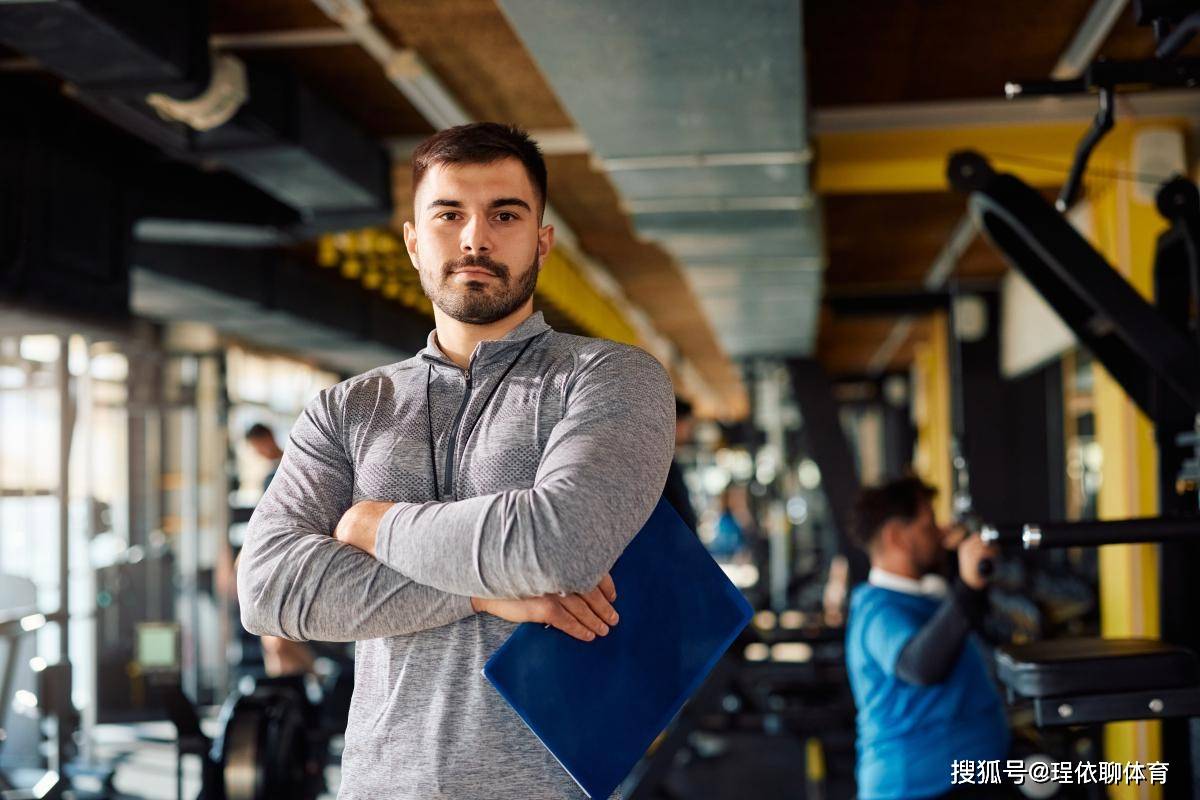 原创健身教练30岁后能干嘛浅析健身教练30岁后的职业转型与发展方向