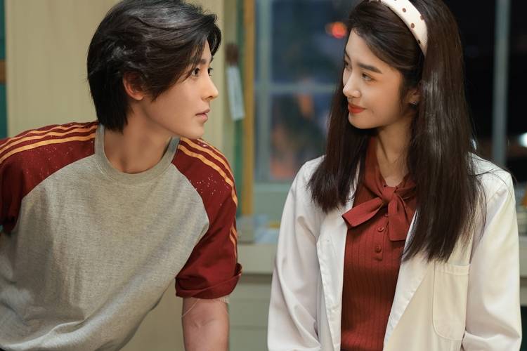 source:少年巴比伦 @官微这部剧是由杨采钰,侯明昊领衔主演的热血青春