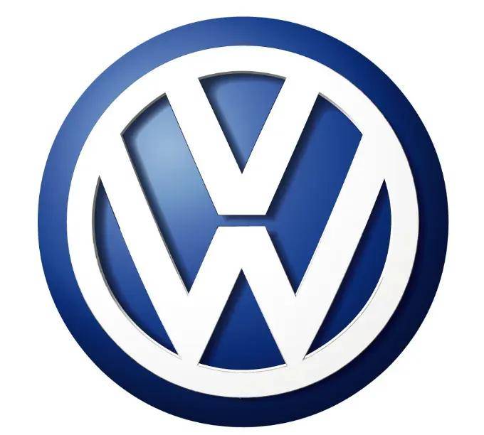 大众汽车的德文名是volkswagen,标志中的vw就是德文全称的首字母缩写