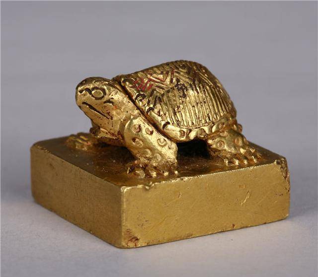 村民捡到"金印",价值不低于2个亿,专家要求上交后