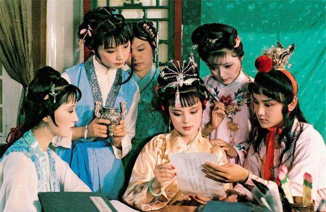 最美林黛玉:宁死不手术,出家不足三月逝世,被称为"人间仙子"_陈晓旭